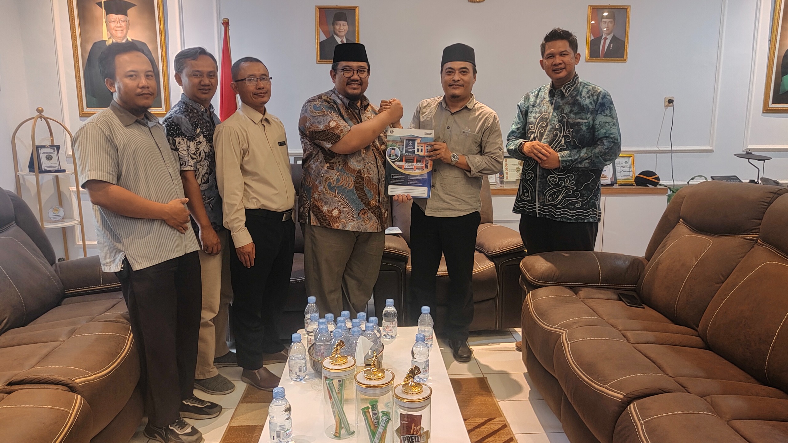 Gambar Pendukung